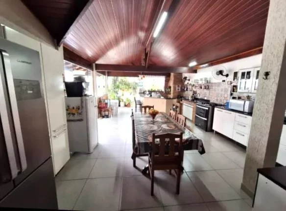 Imagem Lindo sobrado à venda no bairro Rocio - Iguape/SP