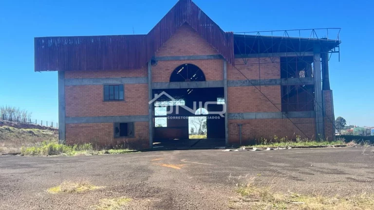Imagem Terreno Empreendimento Comercial de Baracões - Bairro Planalto / BR 158