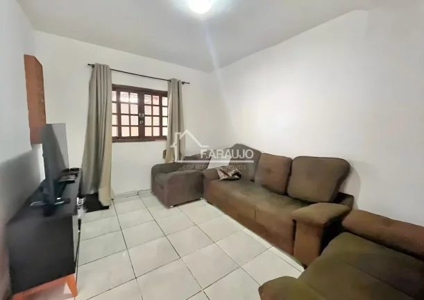 Imagem Casa à venda em Jardim Abaeté com 171m² 2 quartos, 2 vagas