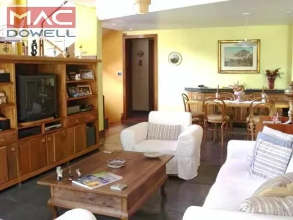 Imagem Casa de 350 m² / 4 quartos - VENDA - Laranjeiras /RJ