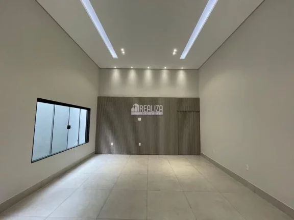 Imagem Casa de Alto Padrão à Venda no Jardim do Lago, Uberaba