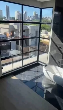 Imagem Sobrado Alto padrão Zona Nobre