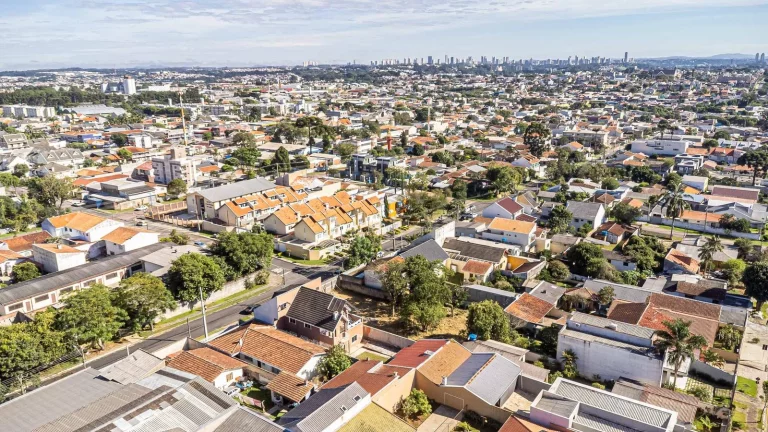 Imagem Terreno à Venda em Novo Mundo - Curitiba/PR