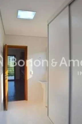 Imagem Casa muito ampla, iluminada e com vista magnífica.
Projeto Arquitetônico: Riguetto Arquitetura e p...