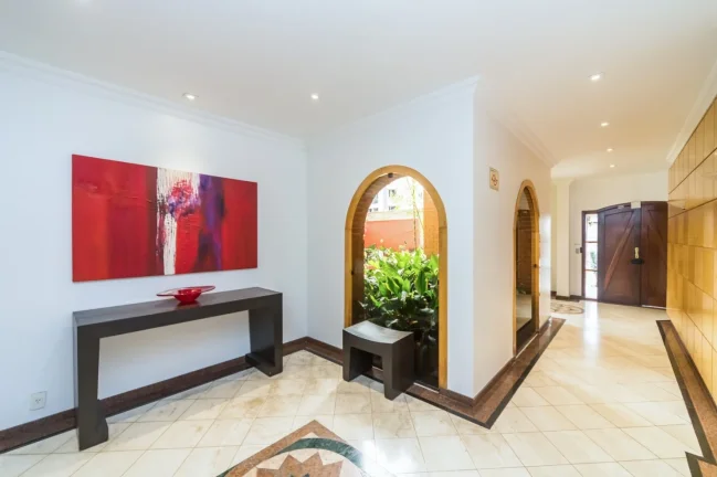 Imagem Apartamento Sumaré - 283M², Reformado, 5 Dorms, 4 Suítes, 5 Vagas, Lareira, Lazer Completo.