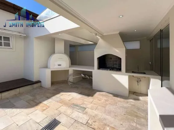 Imagem Casa 4 dorm/2sts, repleta de armários, piscina, gourmet, clube completo!