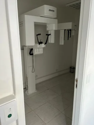 Imagem Salas Comerciais na Cidade Ademar