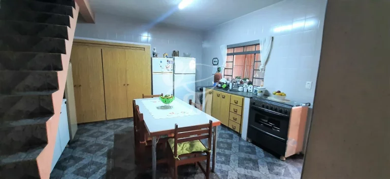 Imagem Casa com 3 dormitórios para venda ou permuta