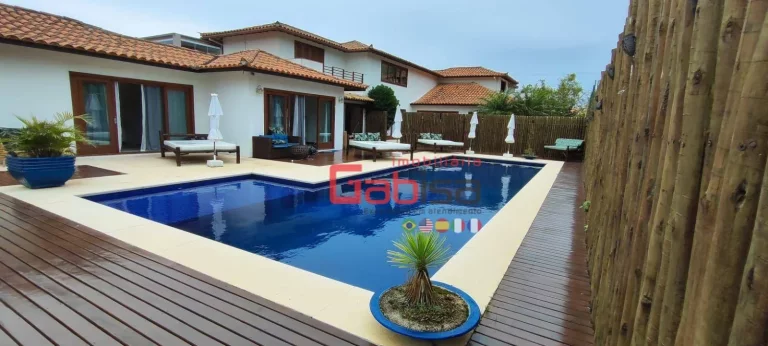 Imagem Casa com 9 dormitórios à venda, 472 m² por R$ 6.999.999 - Village da Ferradura - Armação dos Búzios/RJ