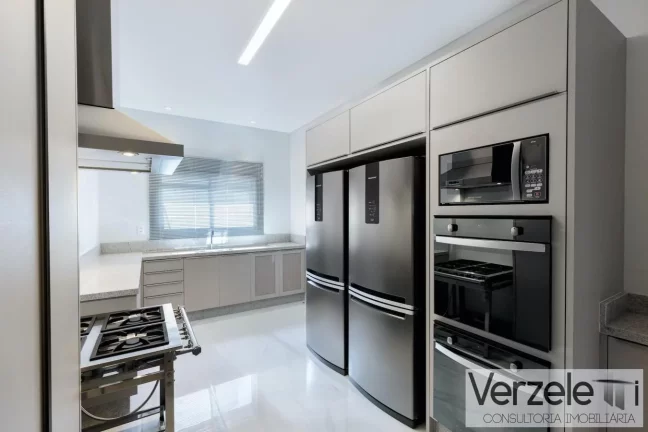 Imagem Cobertura para Venda em Balneário Camboriú / SC no bairro Centro