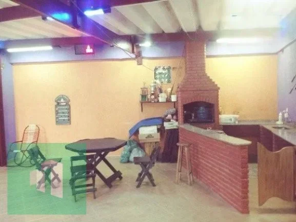 Imagem Sobrado com 3 quartos, 182m2, à venda