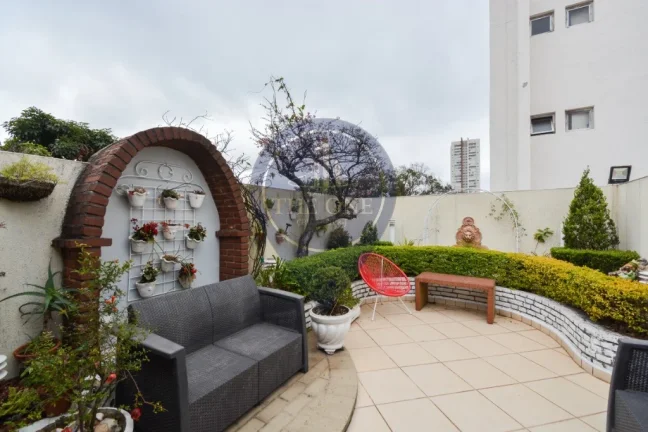 Imagem Imperdível: Casa à venda ou locação em São Paulo-SP, Cambuci! 3 quartos, 1 suíte, 2 salas, 3 banheiros, 3 vagas, 300m².