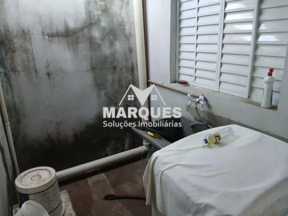 Imagem Oportunidade Casa c/ 2 dorms. 2 banheiro