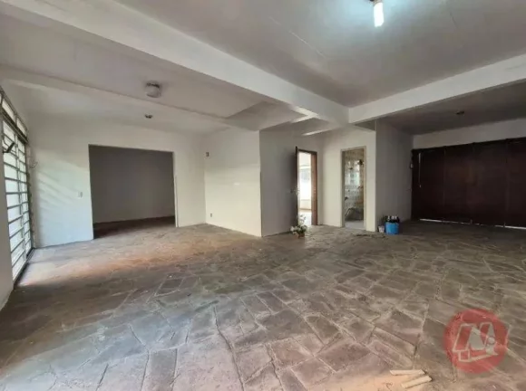 Imagem Casa com 3 dormitórios para alugar, 212 m² por R$ 6.583,33/mês - Chácara das Pedras - Porto Alegre/RS