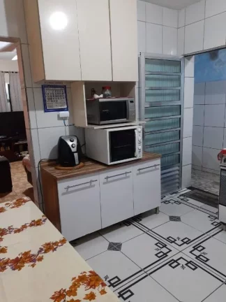 Imagem Casa à venda na Avenida Brasília, próxima ao mercado Nagumo