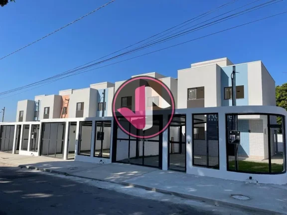 Imagem Este lindo sobrado oferece 120m² de área construída, incluindo 20m² de garagem coberta com telha...