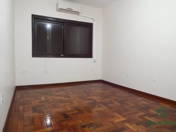 Imagem Casa de 3 dorm. para locação no bairro Glória, Porto Alegre/RS. - CA2740