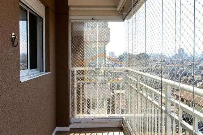 Imagem Apartamento de 63m² com 2 dormitórios, sendo 1 suíte, ambos com armários novos. Um dos quartos c...