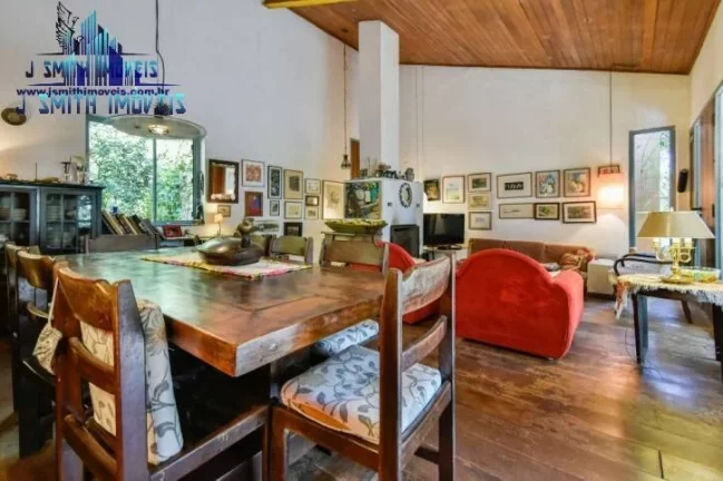Imagem CASA ESPETACULAR EM TERRENO DE 2.300m² EM CONDOMÍNIO FECHADO.