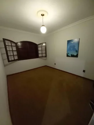 Imagem CASA COM 18.000M2, PISCINA - NOVA FRIBURGO.