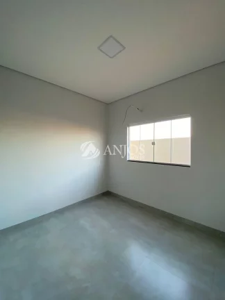 Imagem CASA NOVA, PRONTA PARA MORAR NO JARDIM VIENA, ACEITA FINANCIAMENTO, SINOP MT.