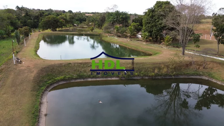 Imagem Chácara Exclusiva Riquíssima d´água em Hidrolândia/GO