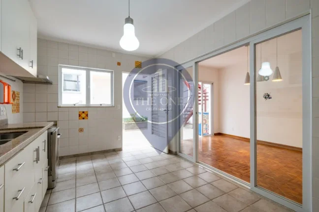 Imagem Imperdível: Casa à venda em São Paulo-SP no Jardim Vera Cruz com 2 quartos, 1 suíte, 2 salas, 4 banheiros, 2 vagas e 192m²