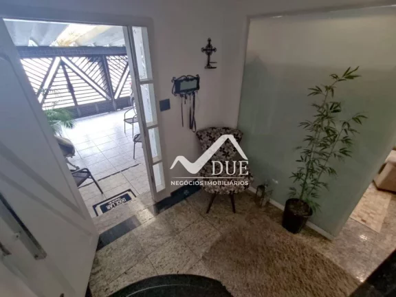 Imagem Casa com 3 dormitórios à venda, 126 m², 3 vagas, quintal,churrasqueira, por R$ 800.000 - Vila Belmiro - Santos/SP