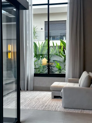 Imagem Casa Térrea 3 Suítes Condomínio Florais do Valle