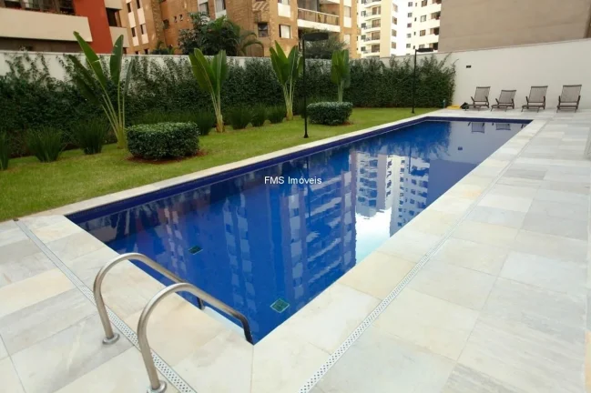 Imagem Apartamento de luxo em Moema, São Paulo-SP: 3 quartos, 3 suítes, 1 sala, 3 vagas, 226m² de puro conforto!