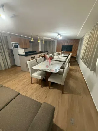 Imagem Apartamento no Jardim Oceania,porteira fechada ao lado da praça, 400 m da praia..2 Vagas