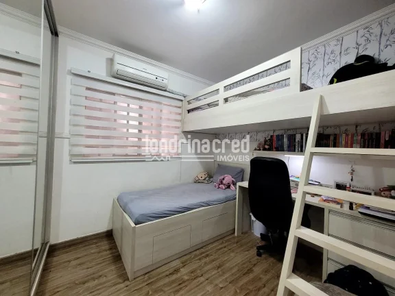 Imagem Excelente casa na Zona Norte de Londrina com 3 dormitórios (1 suíte), edícula, área gourmet, 3 vagas, ar-condicionado, câmeras e portão eletrônico!