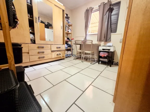 Imagem Excelente casa à venda no bairro Monte Alegre, com localização privilegiada, próxima a escolas, ...