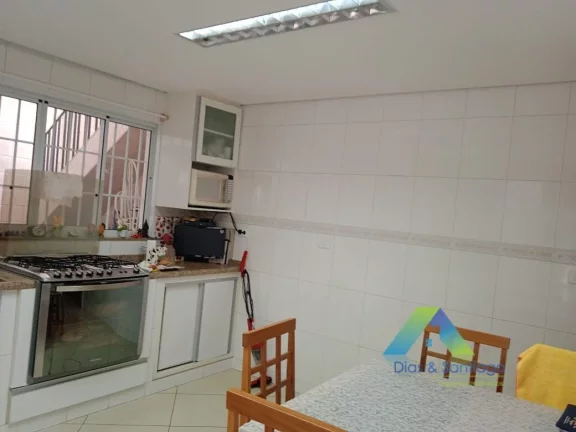 Imagem CASA TÉRREA REFORMADA COM 2 DORMITÓRIOS NA VILA DAS MERCES !
