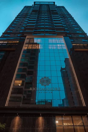Imagem Cobertura com 4 dormitórios à venda sendo 4 suítes, 296.2 m² por - R$ 10.450.000,00 - Pioneiros - Bal. Camboriú/SC