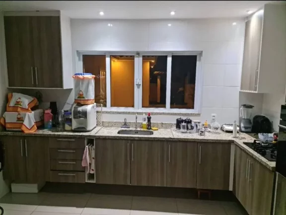 Imagem Casa de condomínio à venda em Maricá, Cajueiros (Itaipuaçu), com 3 quartos, 300m2