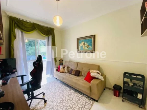 Imagem CASA RESIDENCIAL em GOVERNADOR CELSO RAMOS - SC, Calheiros
