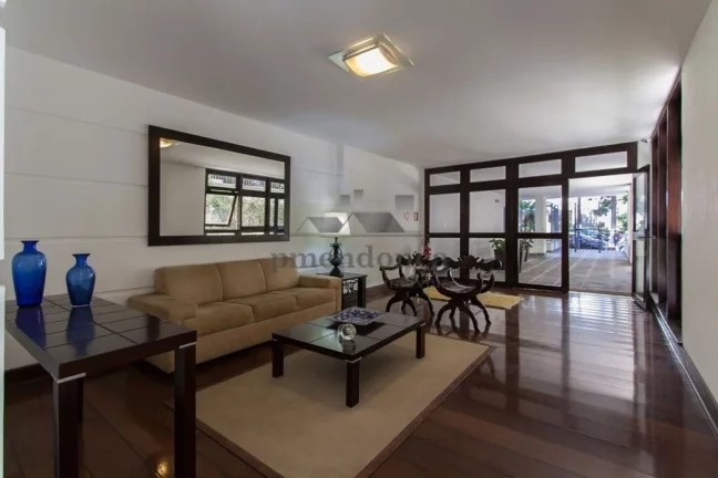 Imagem Apartamento à venda na Rua Baronesa de Itú 3 quartos e 1 vaga, 141m2.