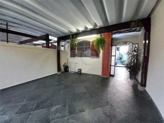 Imagem Casa à venda com 2 quartos, sendo 1 suíte, em Butantã, São Paulo - SP