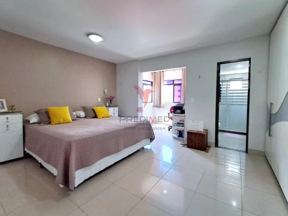 Imagem Apartamento Maravilhoso com 4 Suites e 3 Vagas de Garagem, Varanda em Manaíra , Paraíba