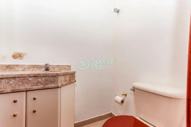 Imagem Lindo apartamento em Perdizes. São 144 m2 de área privativa. Ambientes amplos, arejado e repleto d...