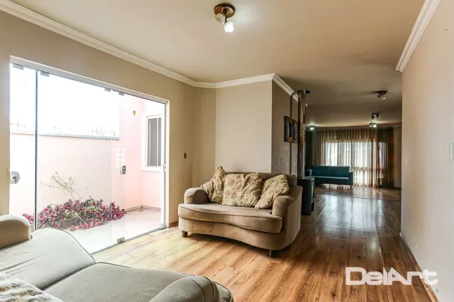 Imagem Residência térrea - Estilo Clássico - (400m2 de construção aproximadamente) - com piscina - 750m2 de terreno - Bairro Bom Jesus