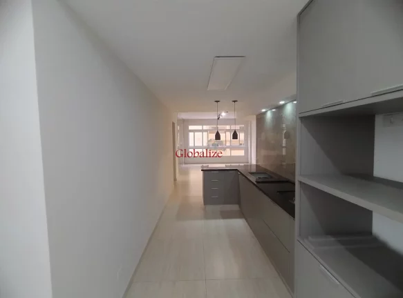 Imagem Apartamento de 3 dormitórios com vaga na rua da praia em Santos por R$965.000,00