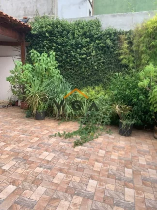 Imagem Sobrado para Venda em São Paulo, Vila Jacuí, 3 dormitórios, 1 banheiro, 4 vagas