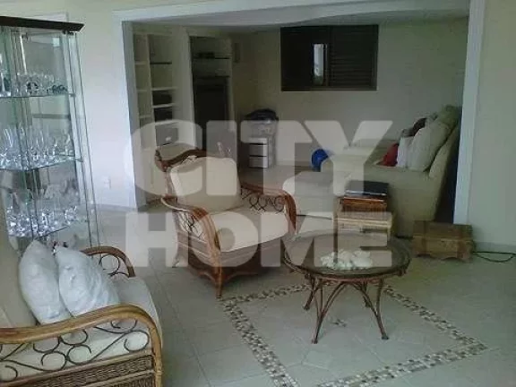 Imagem Cobertura com 380m² na Vila Nova Conceição. Amplo living em madeira tábuas de ipê em "L" para 0...