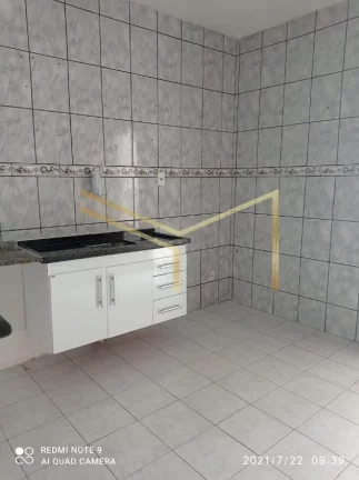 Imagem Excelente casa solta dos dois lados, bem ventilada