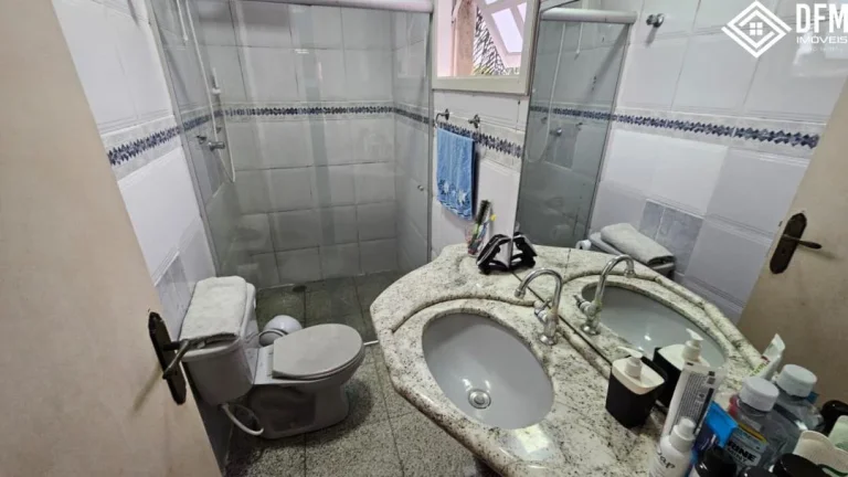 Imagem Sobrado com 4 Dormitorio(s) localizado(a) no bairro Parque Santana em Mogi das Cruzes / Mato Grosso do Sul Ref.:DE558