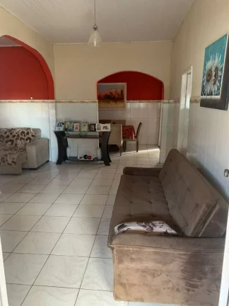 Imagem Casa à Venda com Terreno Espaçoso - 2/4, Suíte, Posição Leste - Ótima Oportunidade!