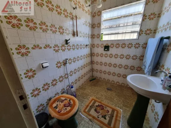 Imagem Imperdível oportunidade: Casa Geminada com edícula à venda em Praia Grande-SP, Caiçara! 2 quartos, 1 sala, 2 banheiros, 2 vagas, 139,15 m²!