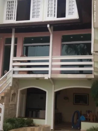 Imagem Casa para Venda em Ribeirão Pires, Suissa, 6 dormitórios, 5 suítes, 6 banheiros, 6 vagas